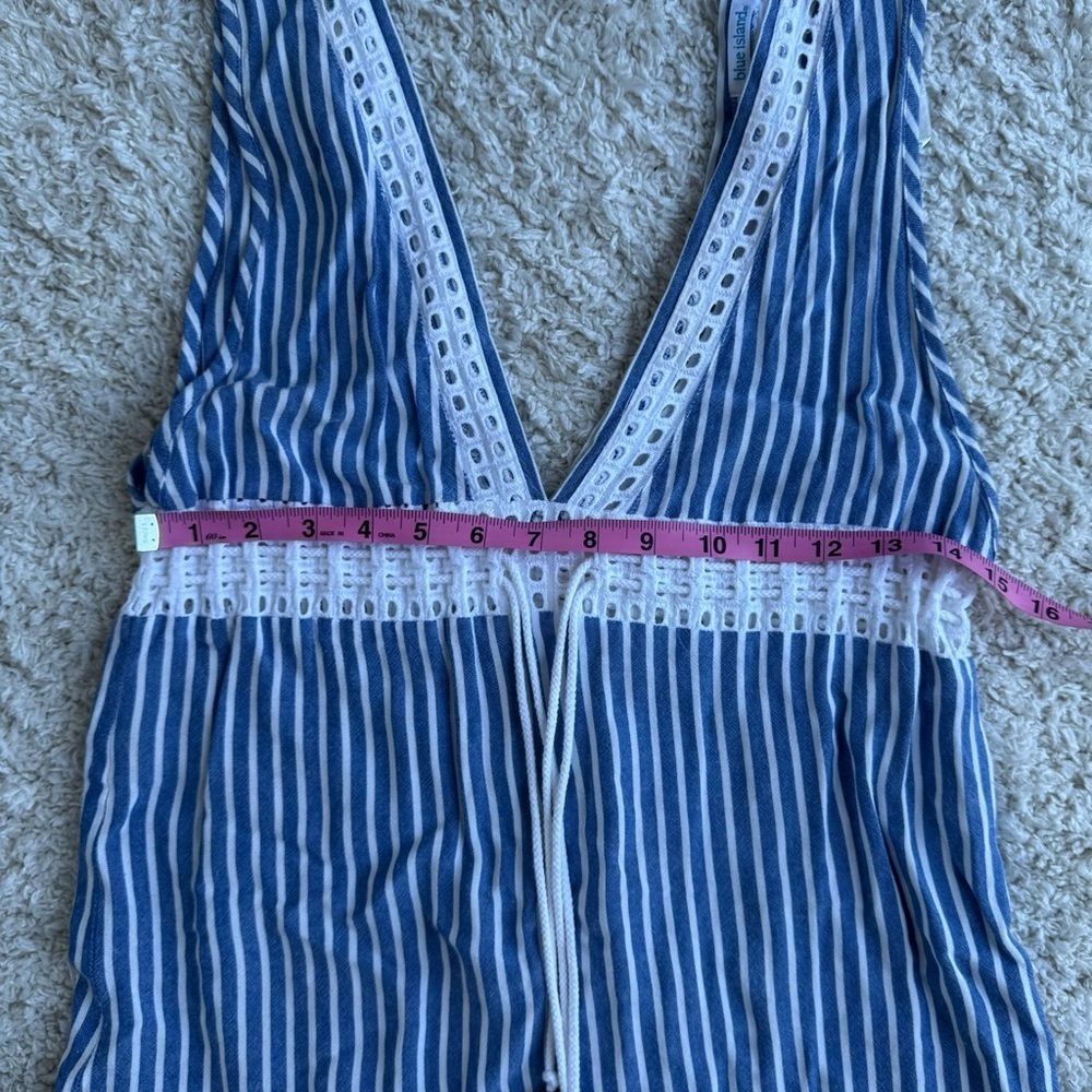 Chic Striped Sleeveless Blouse - Picture 3 of 6